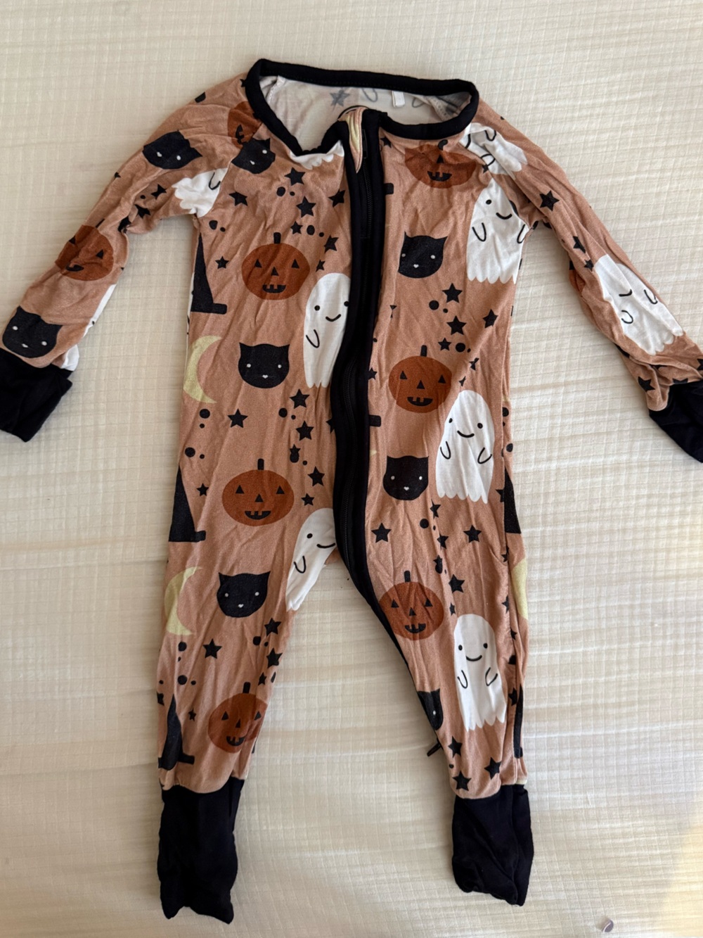 Emerson & Friends Halloween Pumpkin & Ghost One-Piece Bamboo Pajamas - 0-3, EUC